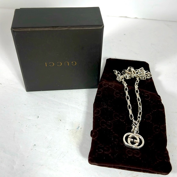 Gucci Interlocking chain with iconic charm - Picture 1 of 2